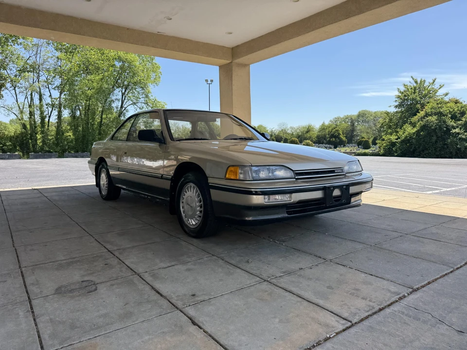 1989 Acura Legend 1st Gen - Image 21 of 31