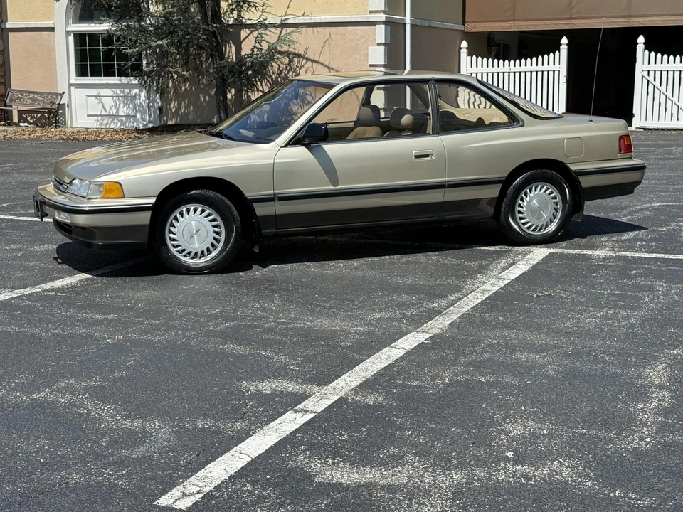 1989 Acura Legend 1st Gen - Image 30 of 31