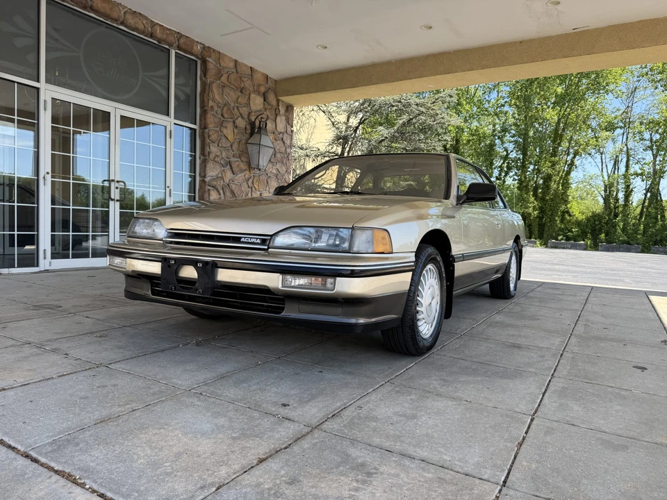 1989 Acura Legend 1st Gen - Image 3 of 31
