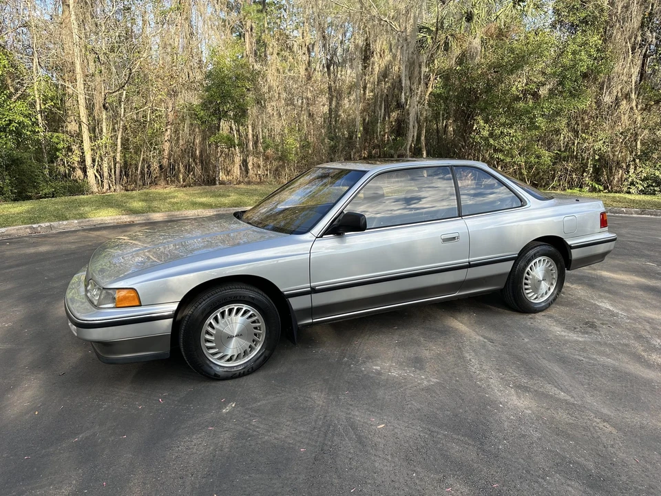 1989 Acura Legend 1st Gen - Image 26 of 31