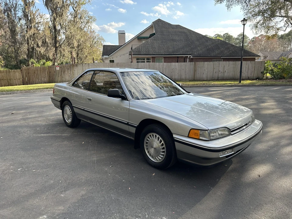 1989 Acura Legend 1st Gen - Image 7 of 31