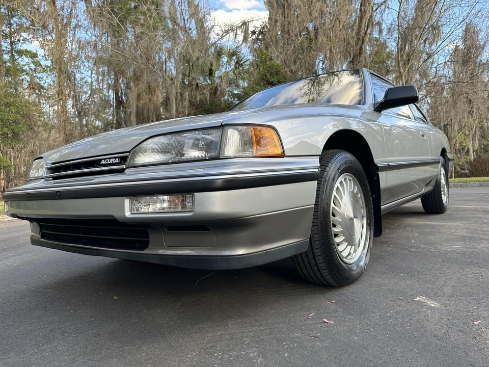 1989 Acura Legend 1st Gen - Image 3 of 31