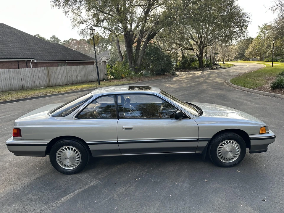 1989 Acura Legend 1st Gen - Image 10 of 31