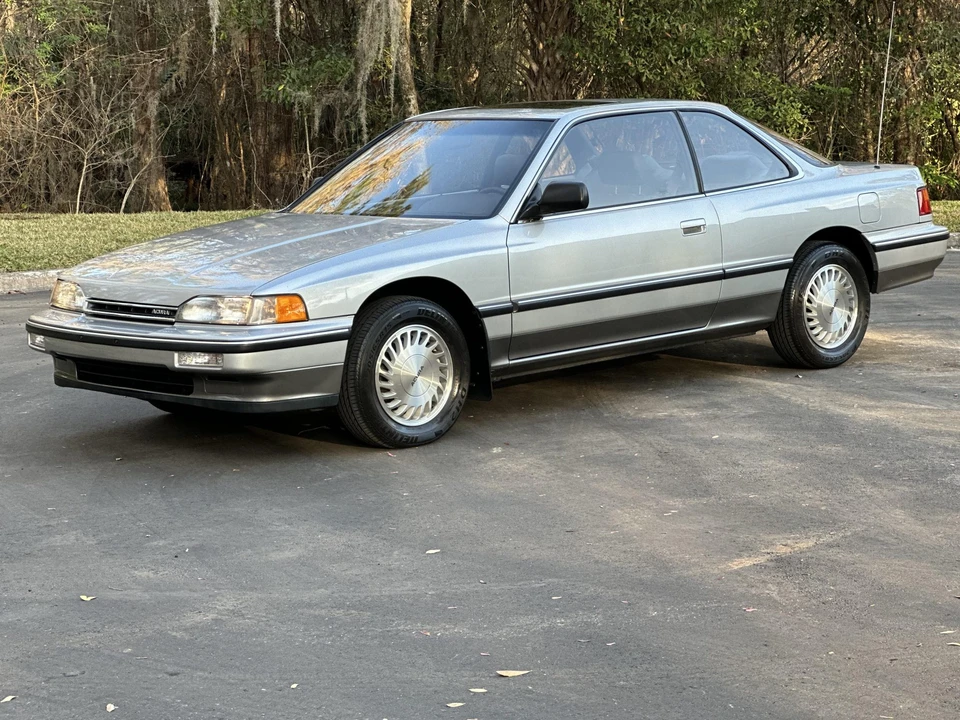 1989 Acura Legend 1st Gen - Image 28 of 31