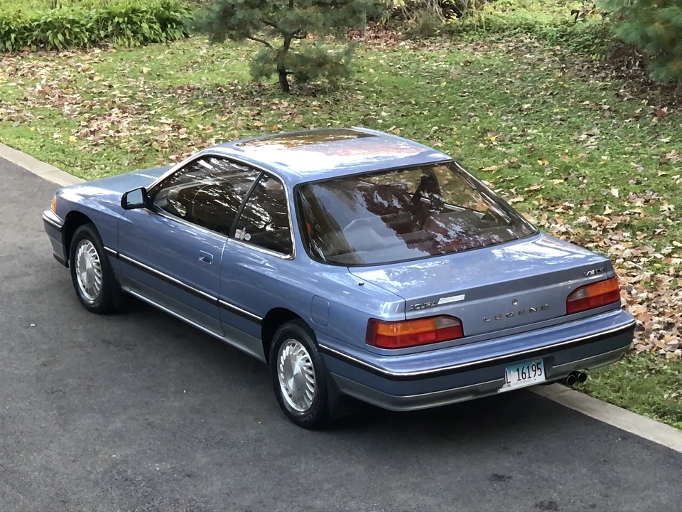 1989 Acura Legend 1st Gen - Image 19 of 31
