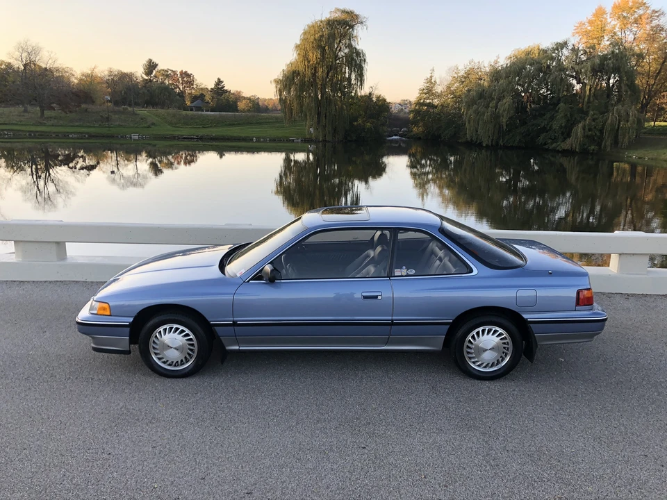 1989 Acura Legend 1st Gen - Image 13 of 31