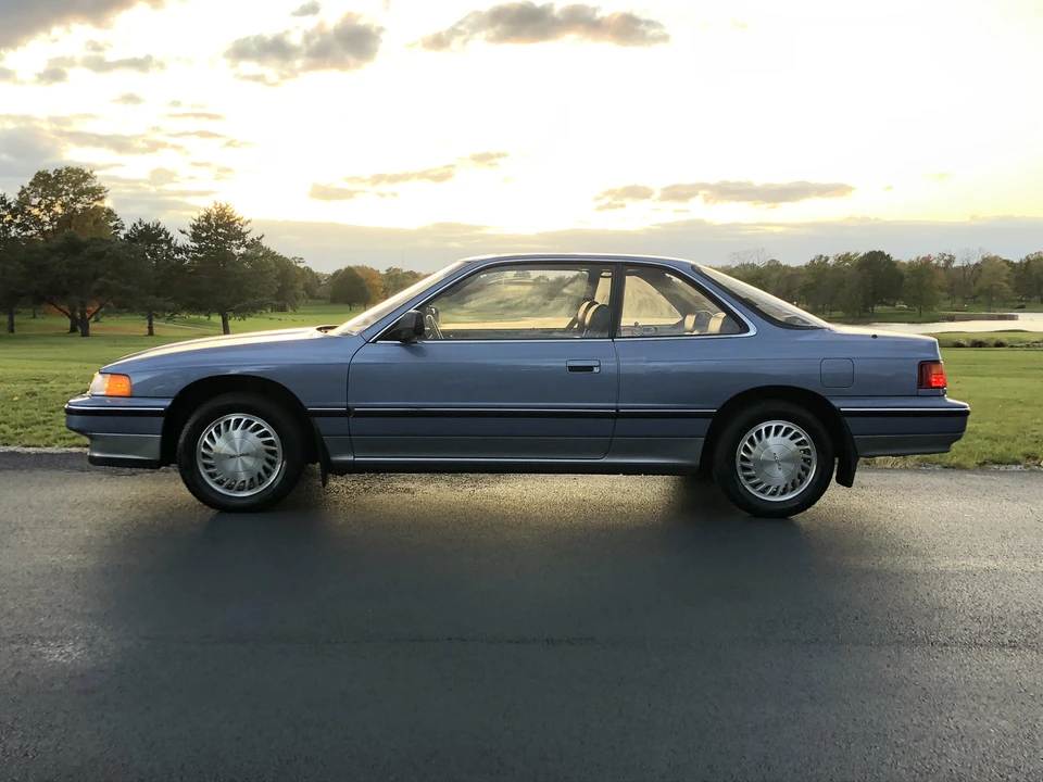 1989 Acura Legend 1st Gen - Image 16 of 31