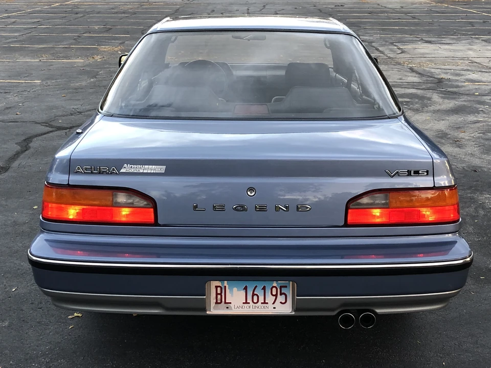 1989 Acura Legend 1st Gen - Image 27 of 31