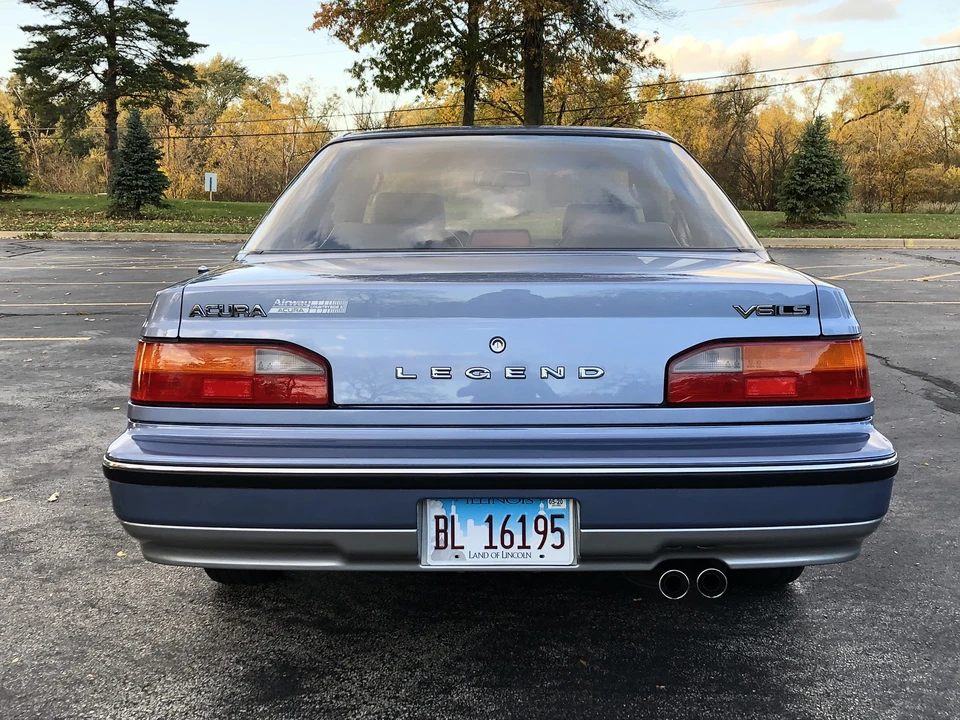 1989 Acura Legend 1st Gen - Image 26 of 31