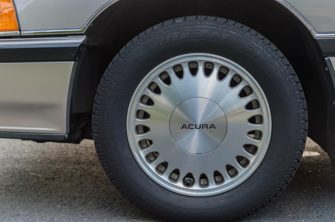 1989 Acura Legend 1st Gen - Image 22 of 31