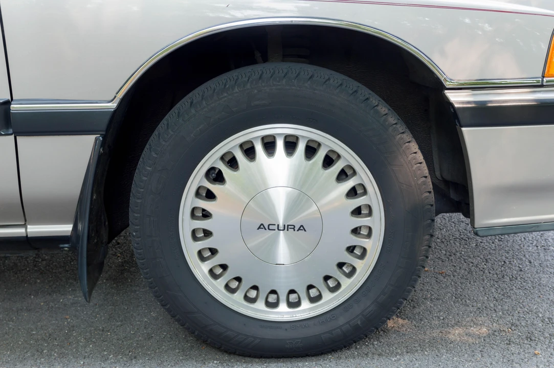 1989 Acura Legend 1st Gen - Image 24 of 31