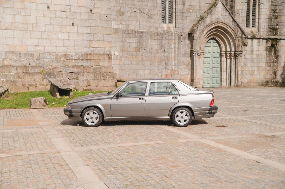 1989 Alfa Romeo 75/Milano - Image 7 of 31