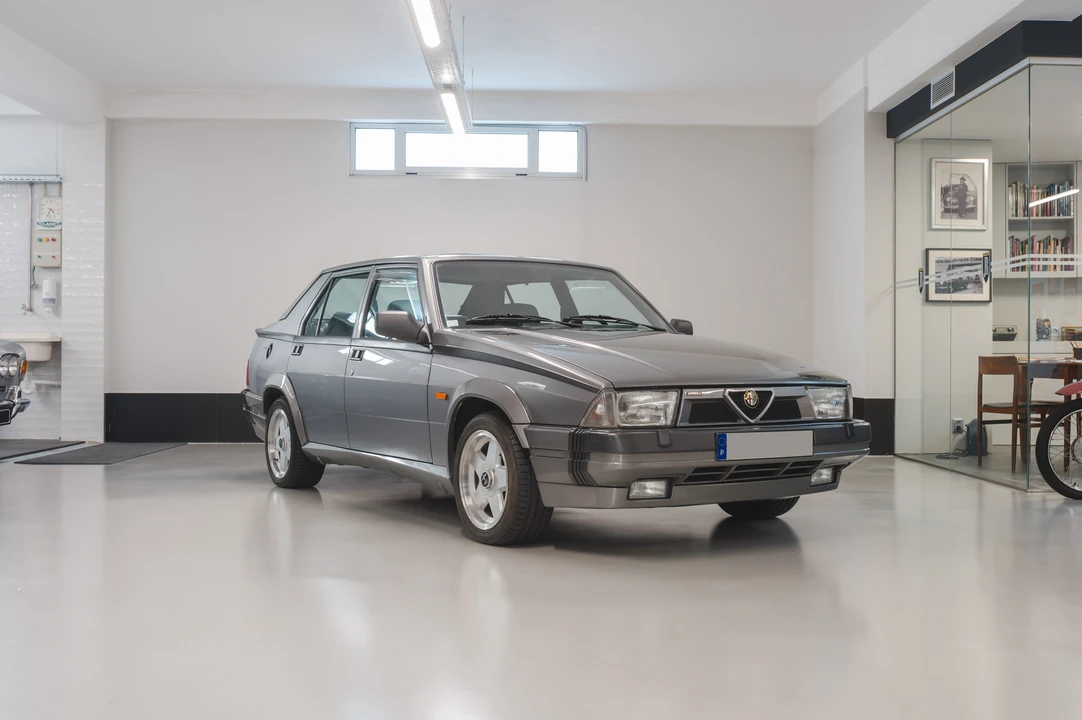 1989 Alfa Romeo 75/Milano - Image 9 of 31