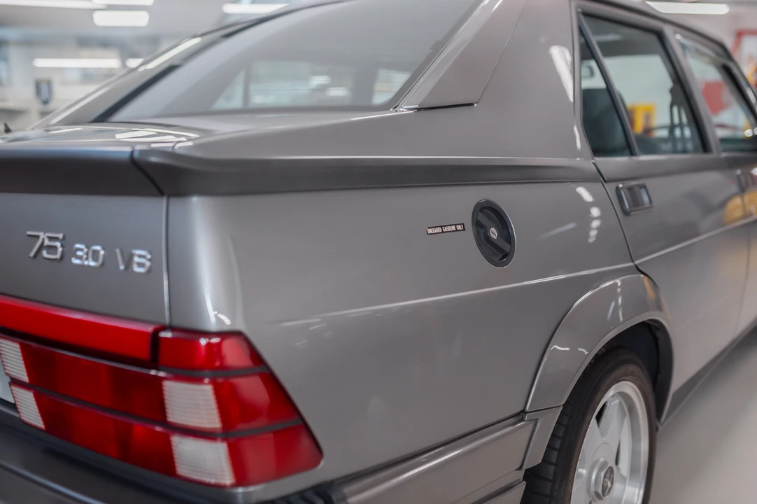 1989 Alfa Romeo 75/Milano - Image 30 of 31