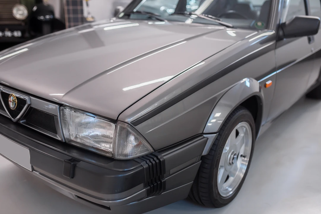1989 Alfa Romeo 75/Milano - Image 25 of 31