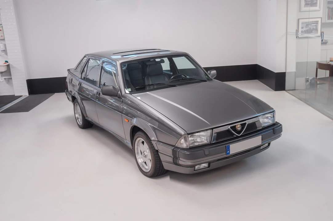 1989 Alfa Romeo 75/Milano - Image 14 of 31
