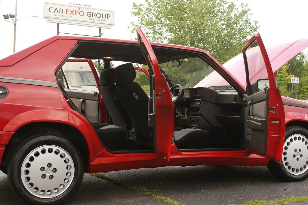 1989 Alfa Romeo 75/Milano - Image 17 of 31