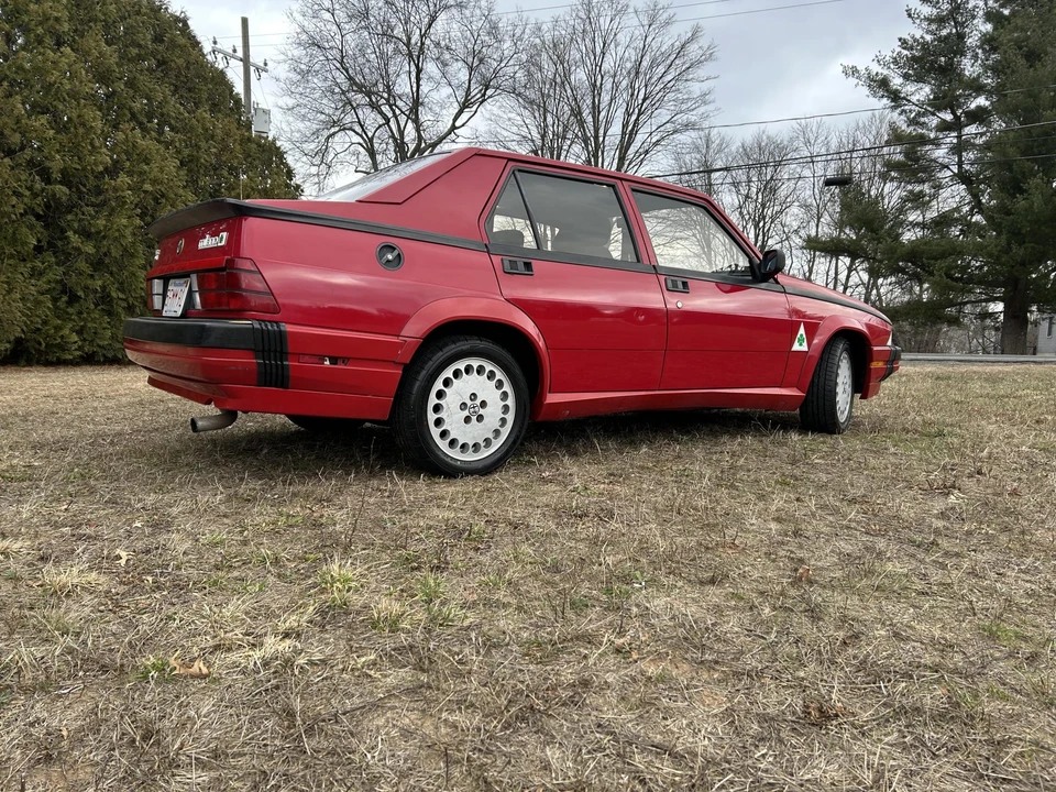 1989 Alfa Romeo 75/Milano - Image 17 of 31