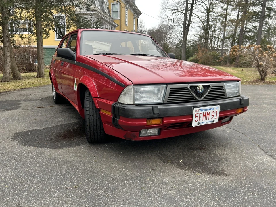 1989 Alfa Romeo 75/Milano - Image 25 of 31