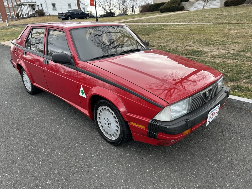 1989 Alfa Romeo 75/Milano - Image 24 of 31