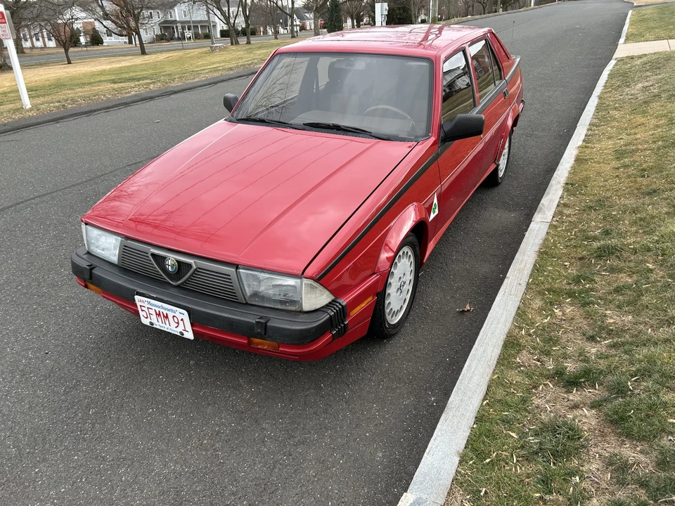 1989 Alfa Romeo 75/Milano - Image 7 of 31