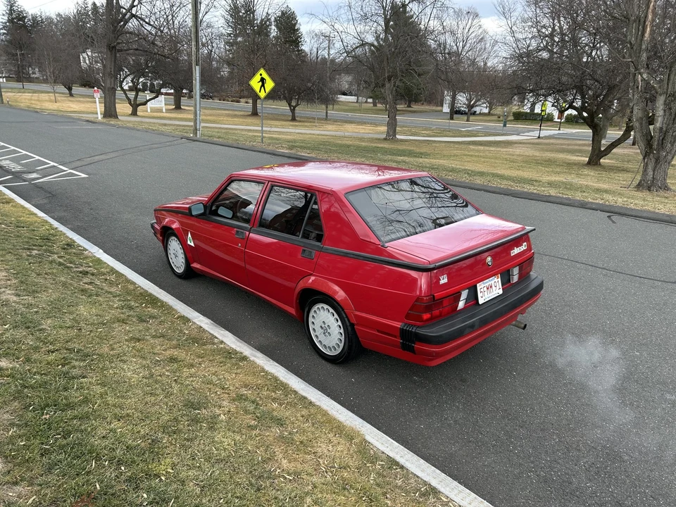 1989 Alfa Romeo 75/Milano - Image 12 of 31