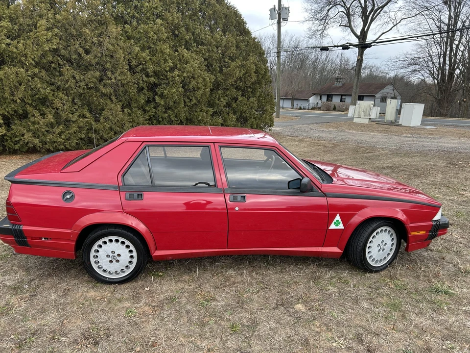 1989 Alfa Romeo 75/Milano - Image 20 of 31