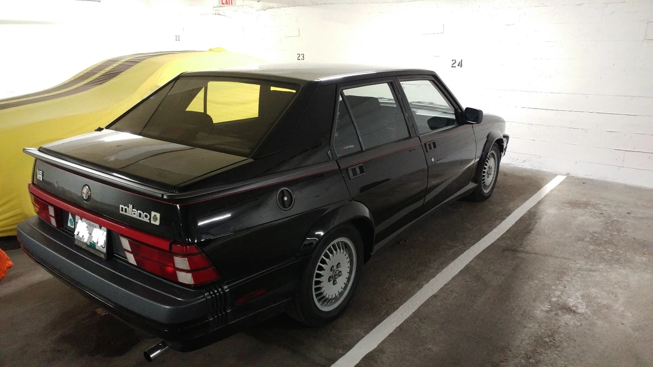 1989 Alfa Romeo 75/Milano - Image 12 of 31