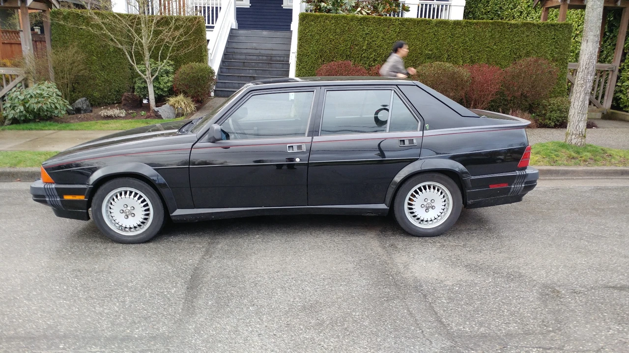 1989 Alfa Romeo 75/Milano - Image 4 of 31