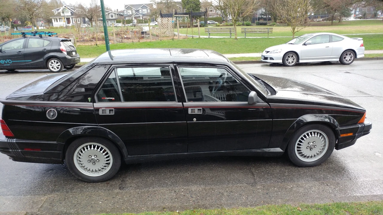 1989 Alfa Romeo 75/Milano - Image 5 of 31