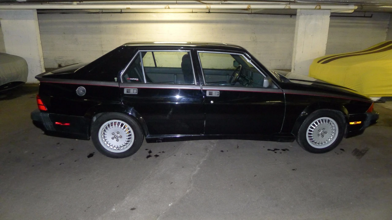 1989 Alfa Romeo 75/Milano - Image 13 of 31