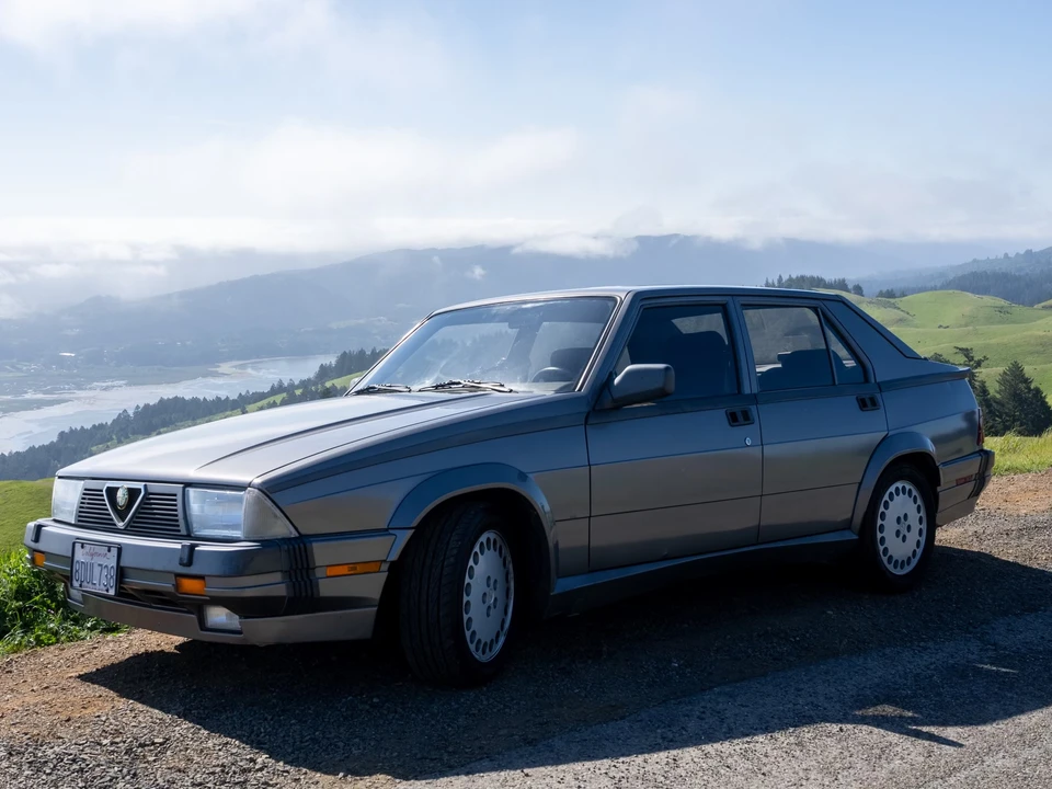 1989 Alfa Romeo 75/Milano - Image 2 of 31