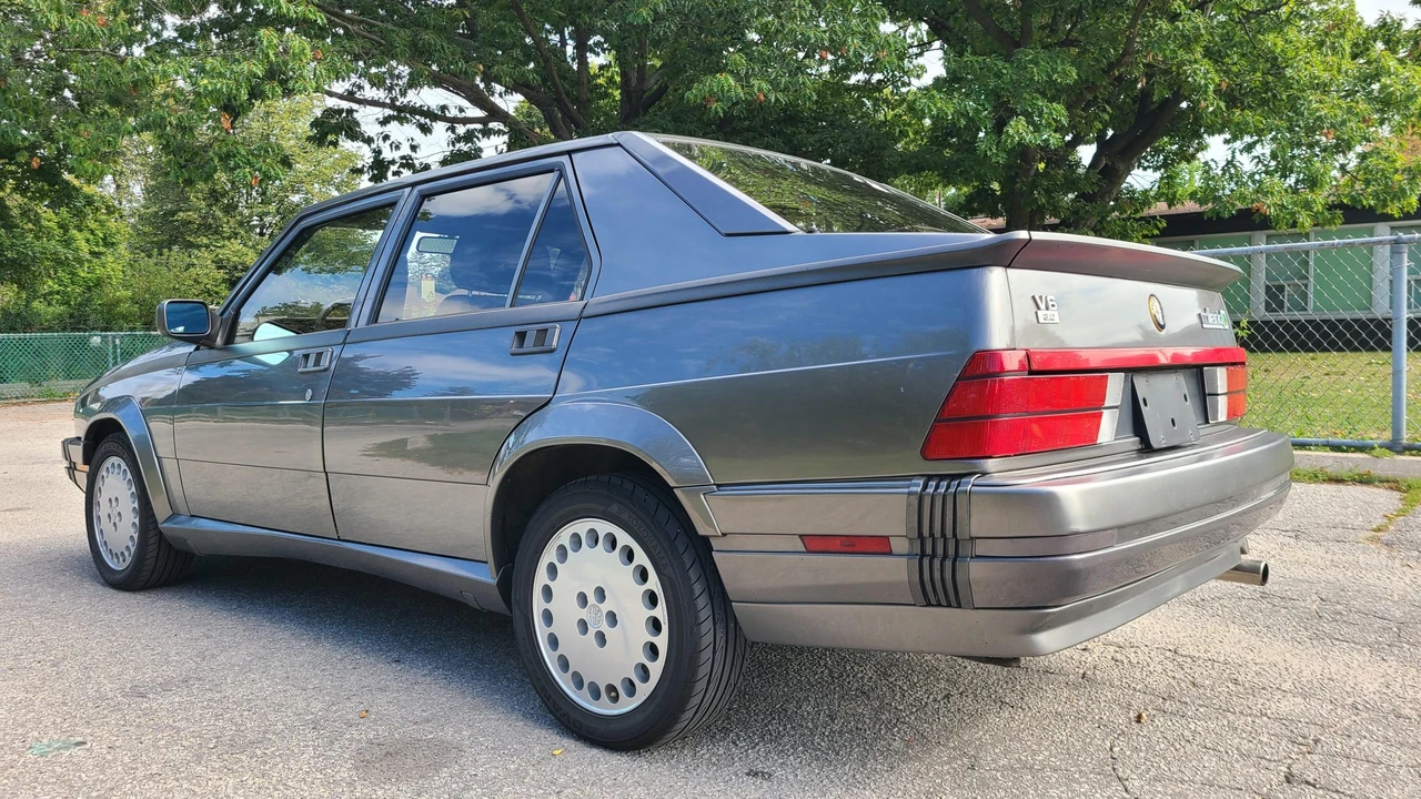 1989 Alfa Romeo 75/Milano - Image 7 of 31