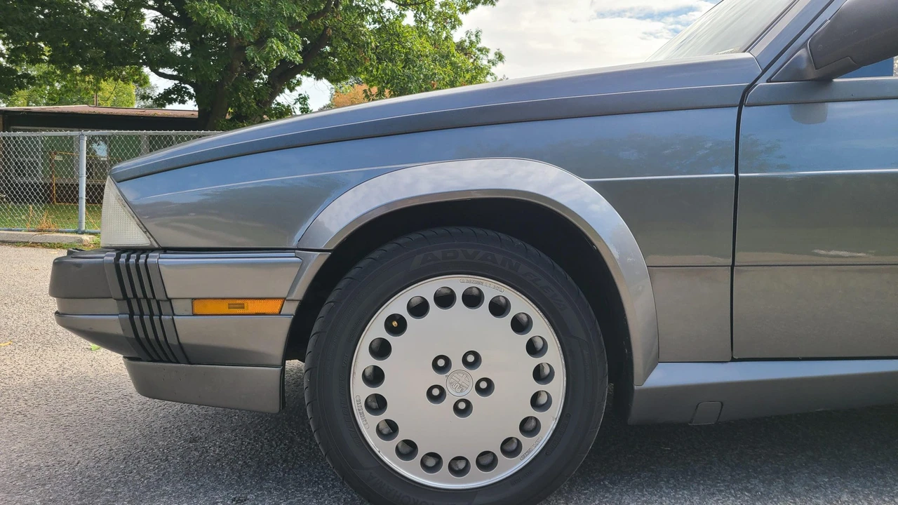 1989 Alfa Romeo 75/Milano - Image 14 of 31