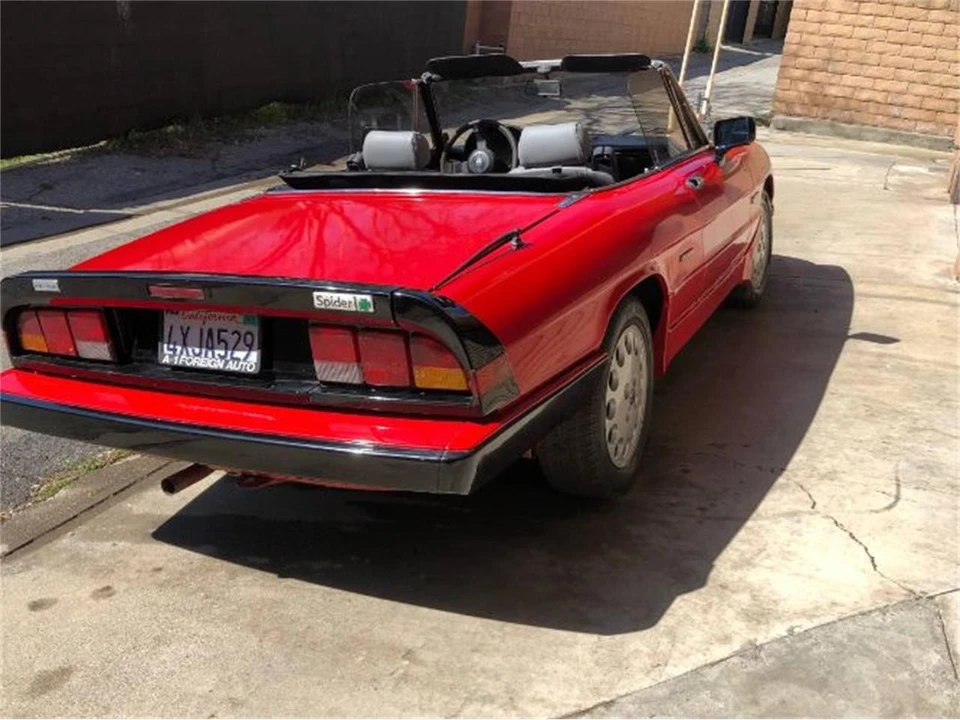 1989 Alfa Romeo 75/Milano - Image 2 of 25