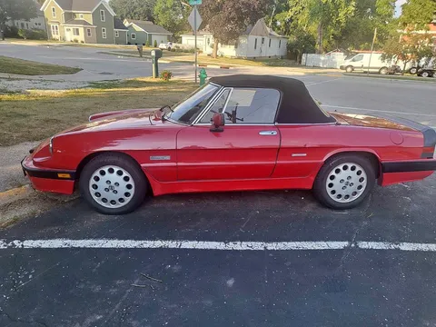 1989 Alfa Romeo Spider Convertible 2D