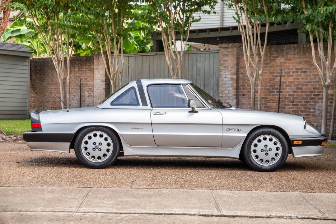 1989 Alfa Romeo Series 3 - Image 2 of 31