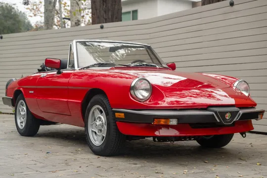1989 Alfa Romeo Spider Veloce
