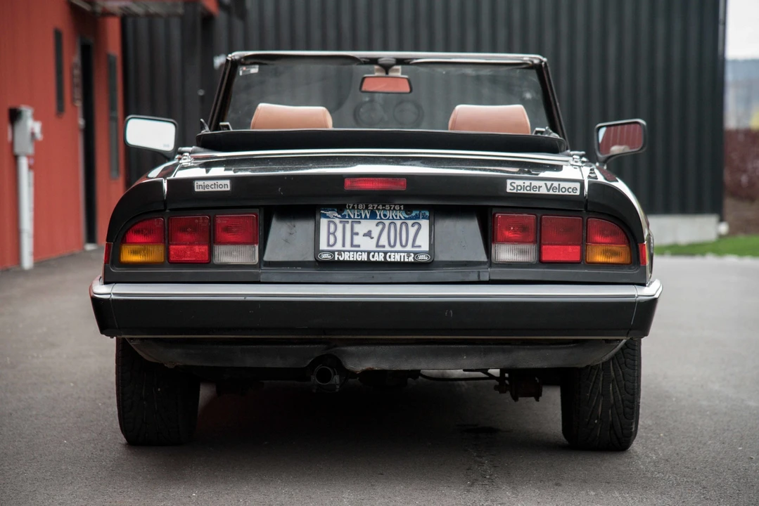 1989 Alfa Romeo Series 3 - Image 4 of 31