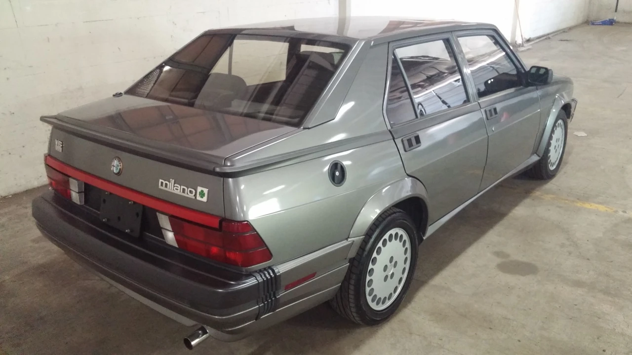 1989 Alfa Romeo 75/Milano - Image 15 of 31