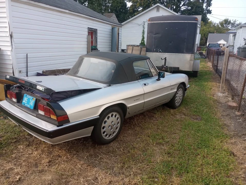 1989 Alfa Romeo Series 4 - Image 2 of 10