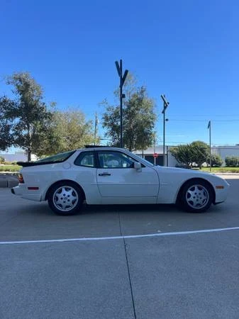 1989 Porsche 944 S2 - Image 3 of 5