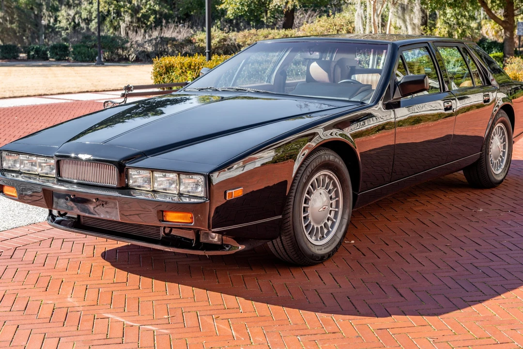 1989 Aston Martin Lagonda - Image 5 of 31