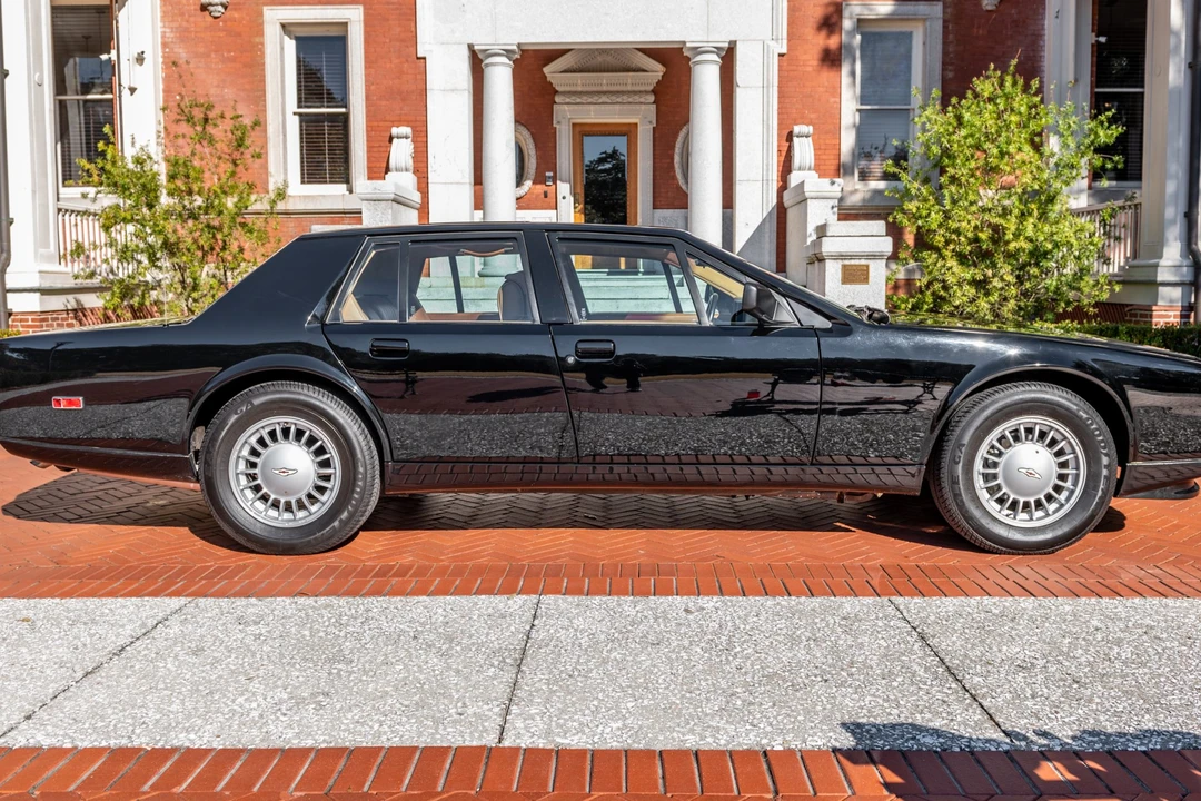 1989 Aston Martin Lagonda - Image 22 of 31