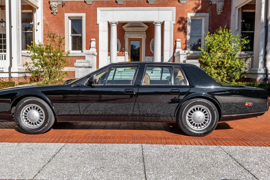 1989 Aston Martin Lagonda - Image 8 of 31