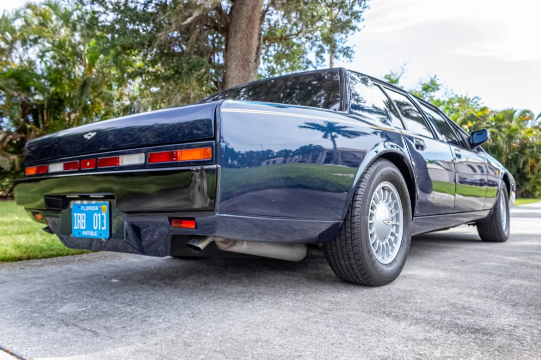 1989 Aston Martin Lagonda - Image 13 of 31