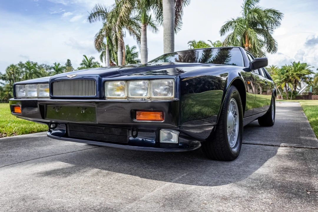 1989 Aston Martin Lagonda - Image 2 of 31