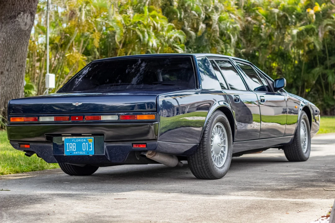 1989 Aston Martin Lagonda - Image 14 of 31