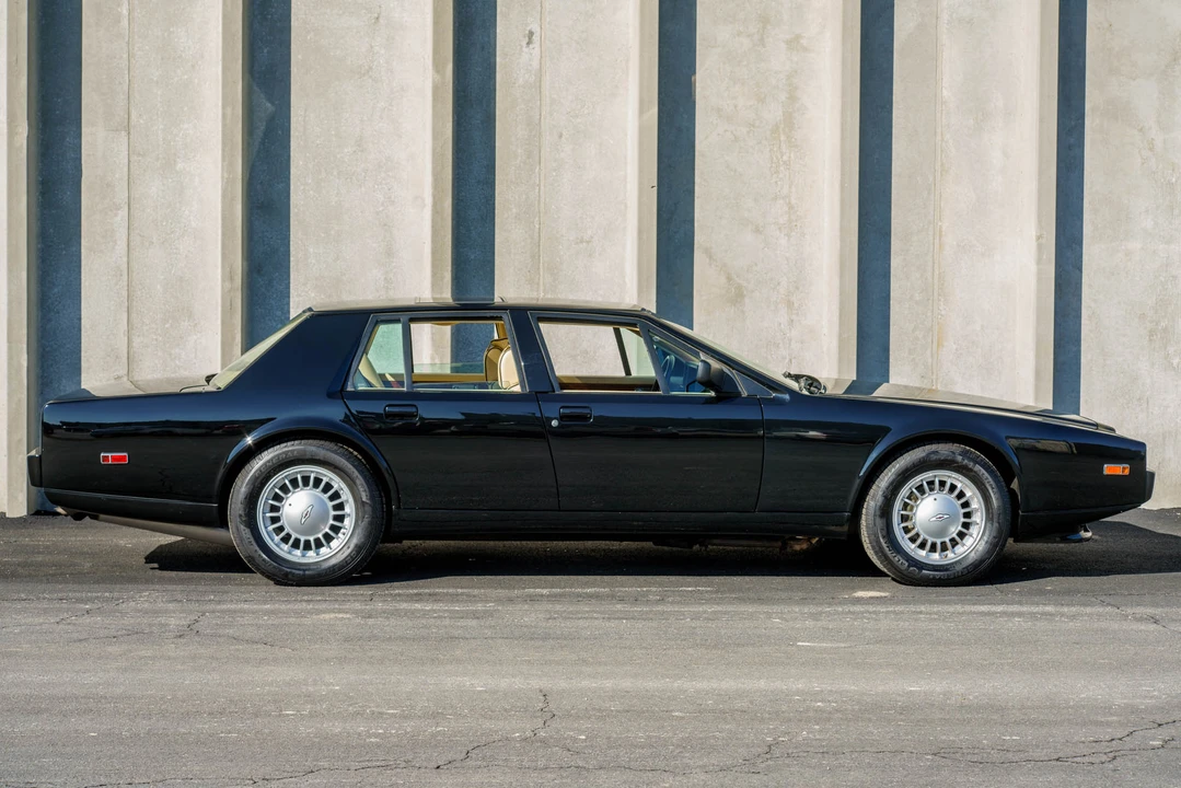 1989 Aston Martin Lagonda - Image 10 of 31