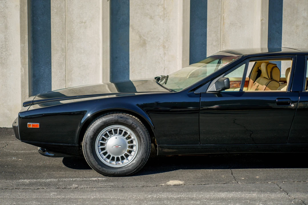 1989 Aston Martin Lagonda - Image 13 of 31